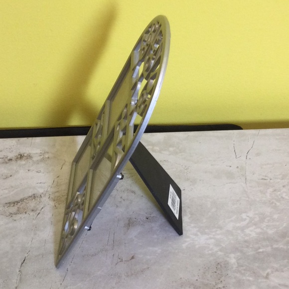 Gray brushed metal stick people friends frame - Picture 5 of 10